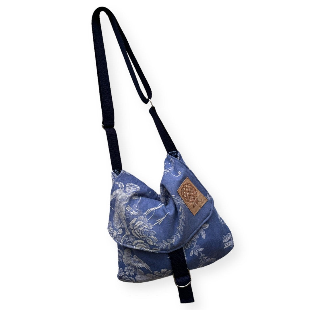 Ona “BANDOLERA” azul tejano