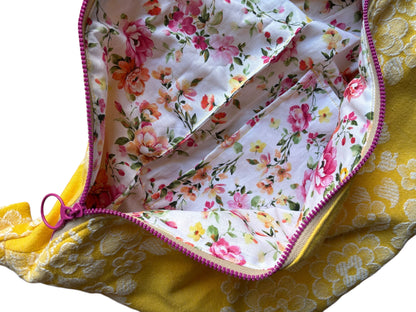 Ona “Riñonera” amarilla