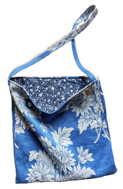 Bolsa “Talismán” Crisantemos